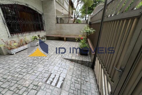 WhatsApp Image 2025-12-01 at 13.52.49 (1)