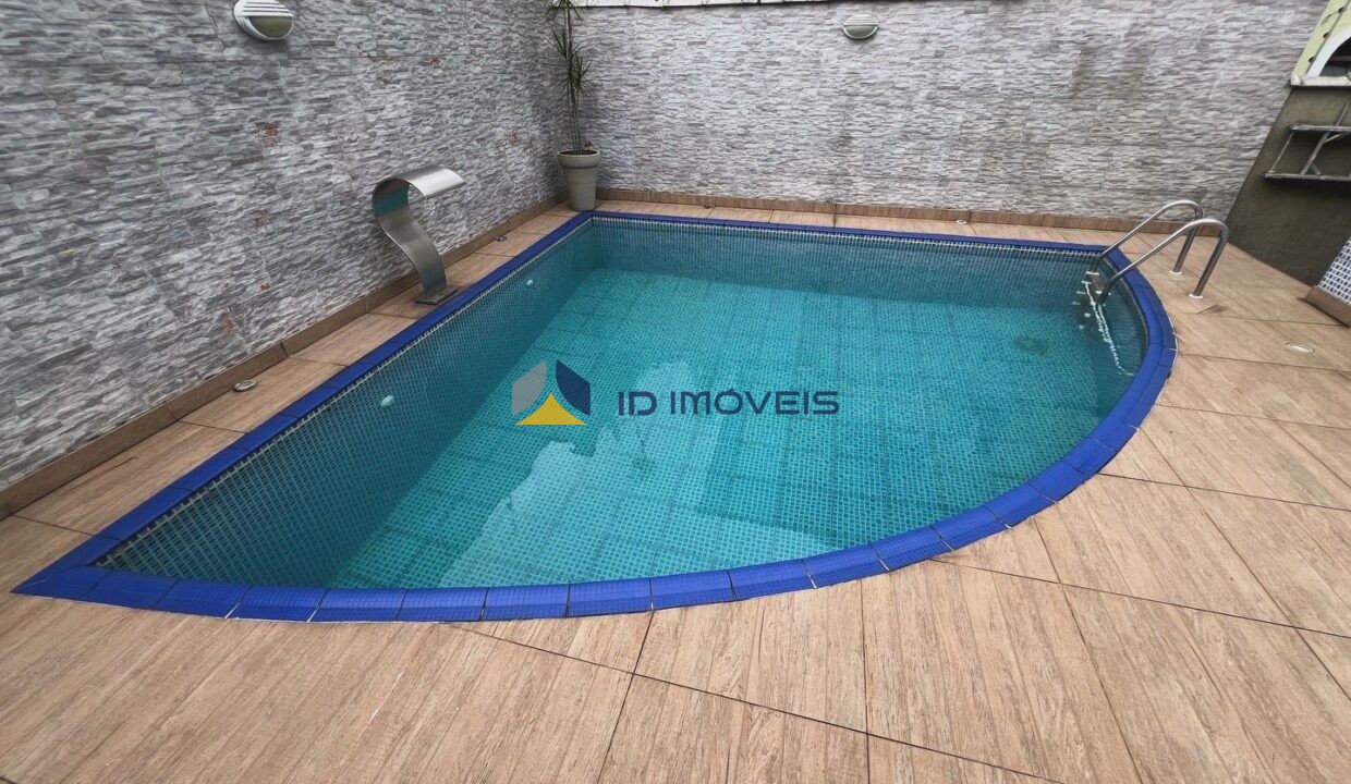 WhatsApp Image 2025-12-08 at 15.18.10 (1)