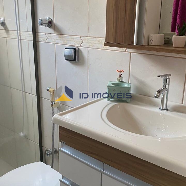 27a26f13-dcaf-4317-9d60-ec8eee6fb2a6