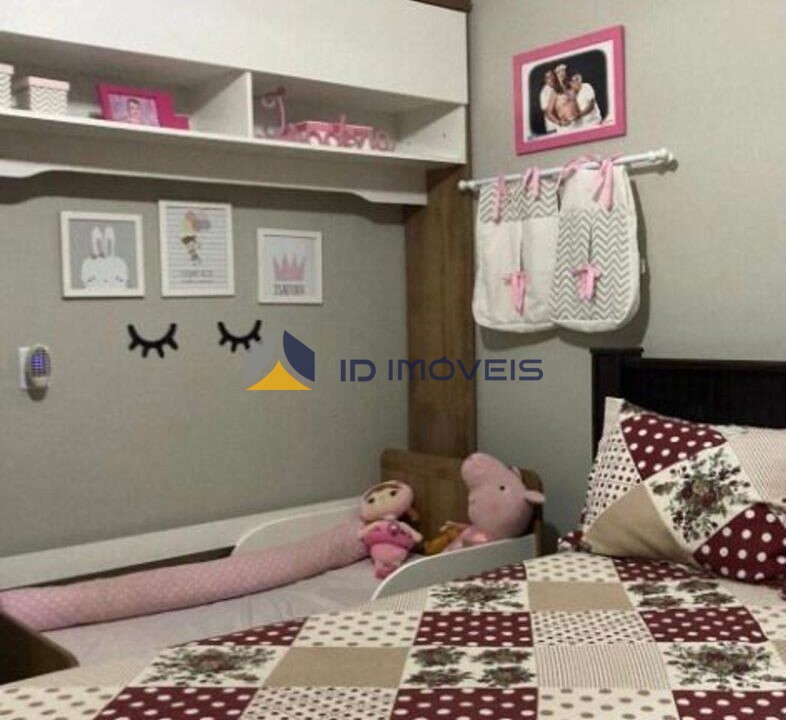 77b5ebec-df13-43e8-bce2-50c30b401582